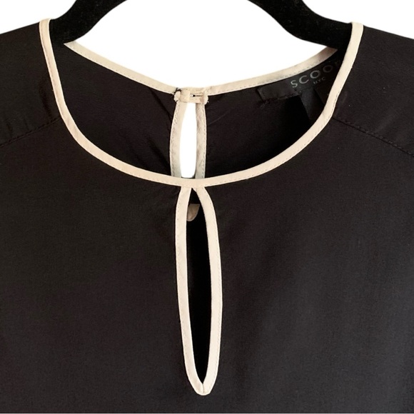 Y2K Scoop NYC 100% Silk Keyhole Neck Blouse Black with Ivory Trim Size Small - Picture 2 of 8